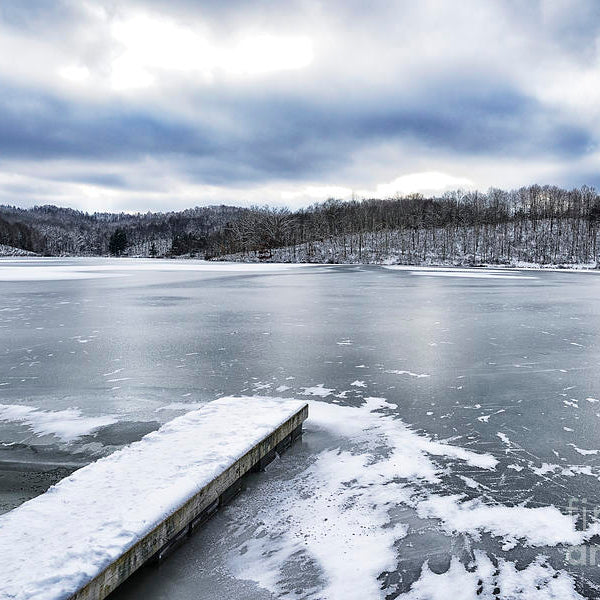 Best Docks for Lakes that Freeze: A Comprehensive Guide