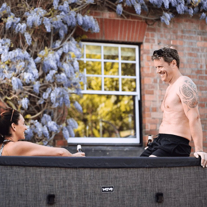 Garda | 4/6-Person Eco Foam Hot Tub | Square | Built-In Integrated Heater